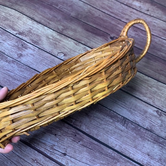 VTG Brown Wicker Rattan Leaf Shaped Boho Basket - Picture 7 of 8